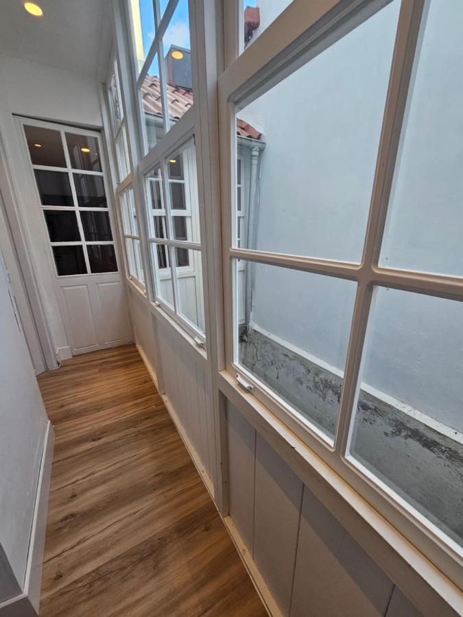 Apartamentos En El Centro - Plaza De Amboage - Wifi Ferrol Zewnętrze zdjęcie