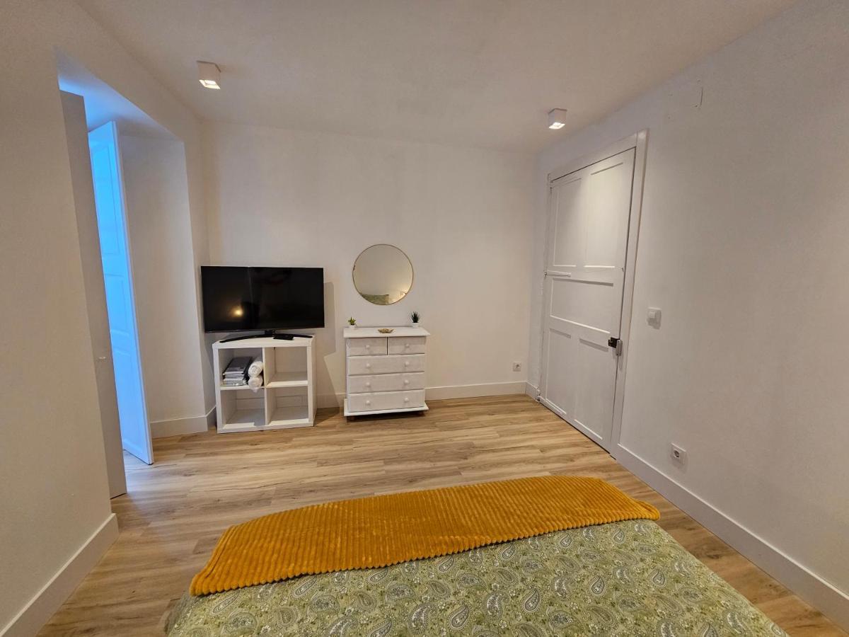 Apartamentos En El Centro - Plaza De Amboage - Wifi Ferrol Zewnętrze zdjęcie