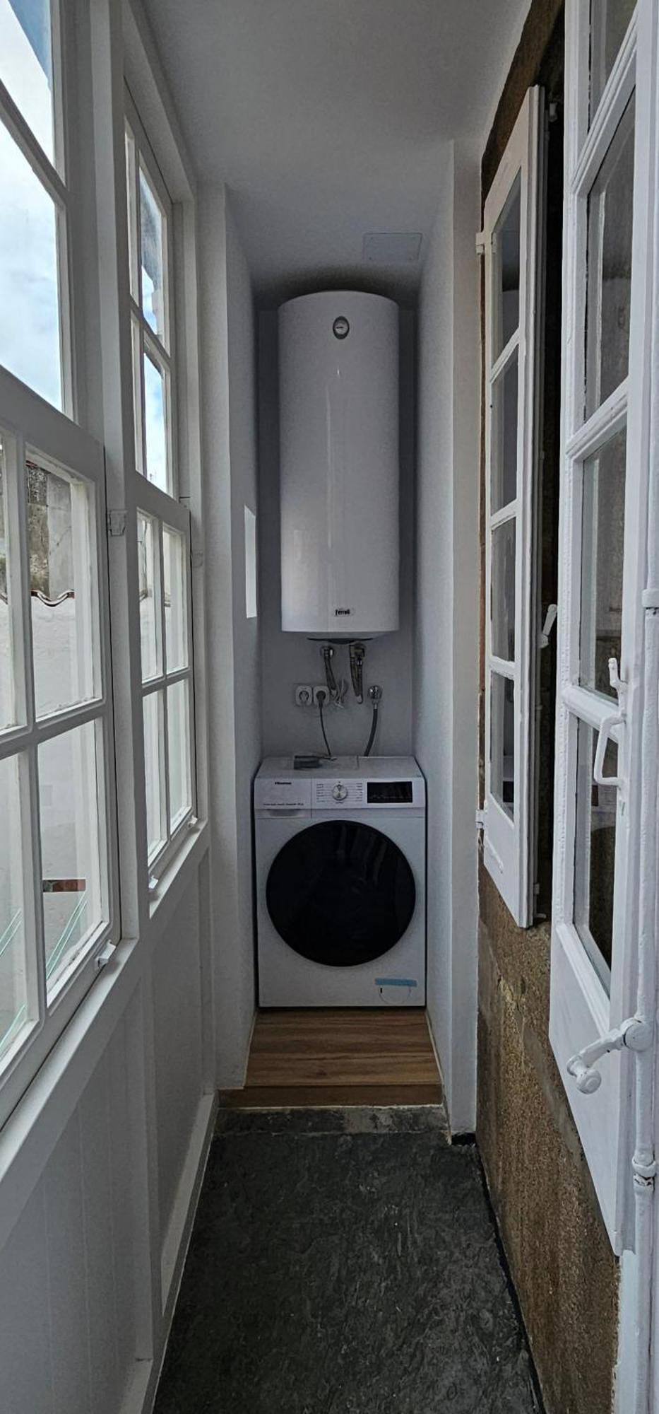 Apartamentos En El Centro - Plaza De Amboage - Wifi Ferrol Zewnętrze zdjęcie